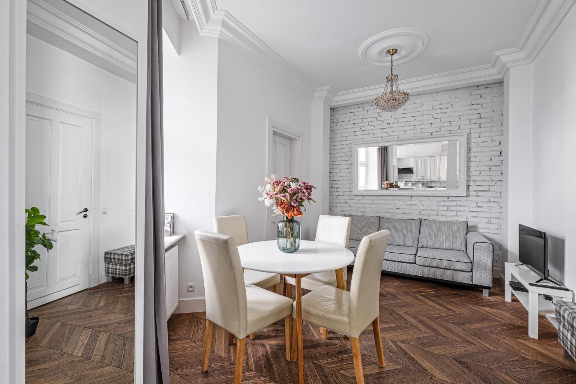 City Center - Cozy And Bright - Dobra 11 Varsovia Exterior foto